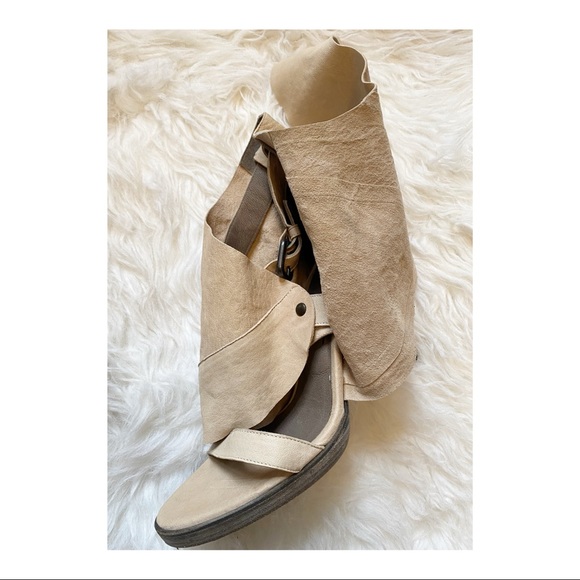 LD Tuttle - Strappy Sandals with Wrap Deta… - Picture 7 of 11